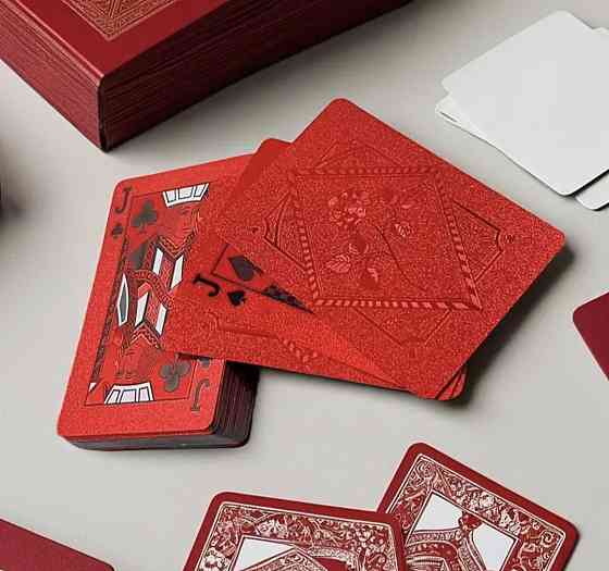 Гральні карти Червоні Сміла