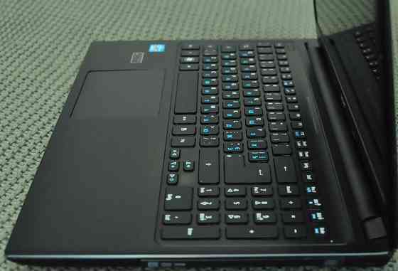 Мощный ноутбук  Acer V5-551 (Core i5 /8Gb/ 500Gb/ GeForce 2Gb) Київ