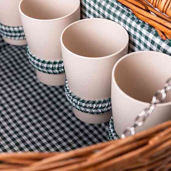 Кошик плетений для пікніка з посудом на 4 персони 41х31х22 см набір посуду туристичний для кемпінгу HP-ZQ-2 Коломия