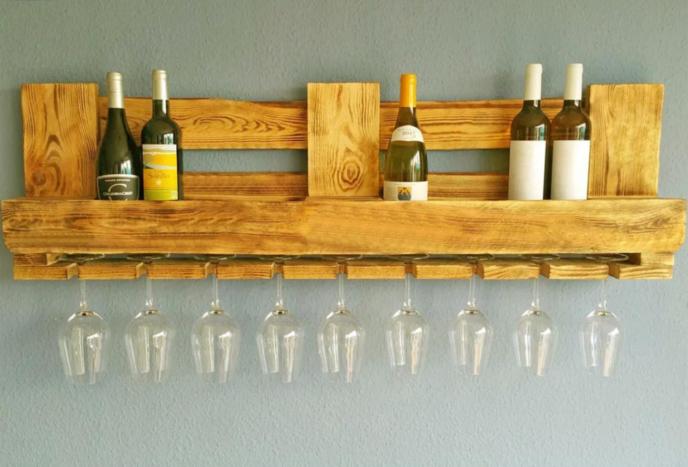 Настенная винная полка 