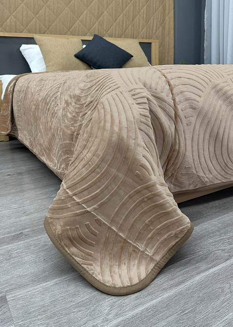 Покривало-плед "Преміум 3D-рельєф" ЄВРО 200х230 см колір бежевий (85-206) Київ - фото 5