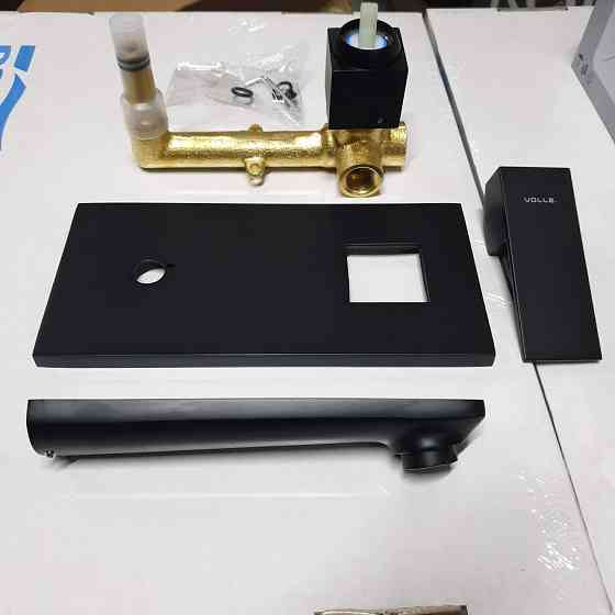 Смеситель для раковины настенный VOLLE LEON de la noche черный/матовый 1511.010304 Киев