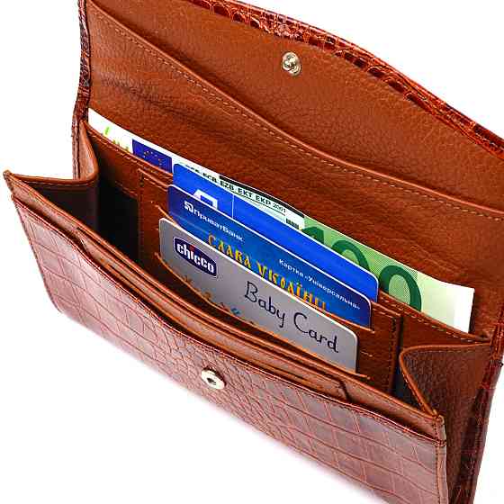 Женское портмоне из лакированной натуральной кожи с тиснением под крокодила CANPELLINI 21704 Коричневое Киев