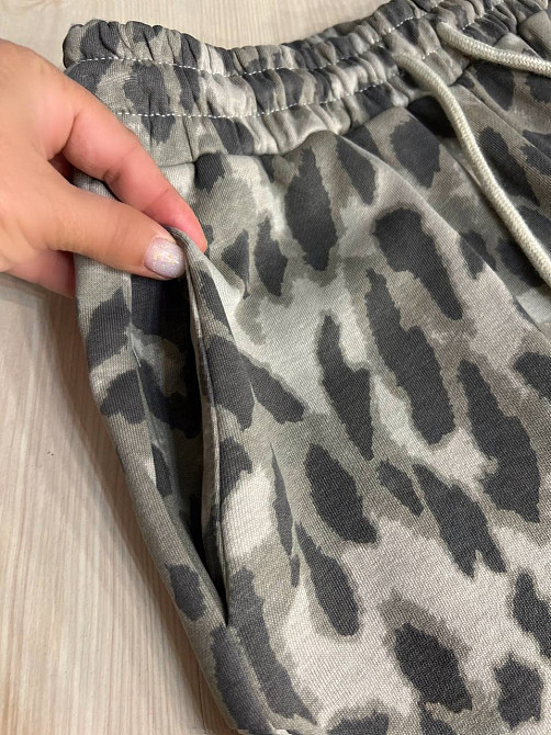 Костюм жіночий A-N 2749 леопардовий принт худі на блискавці з капюшоном і брюки палаццо сірий, сірий, XL Київ - фото 5