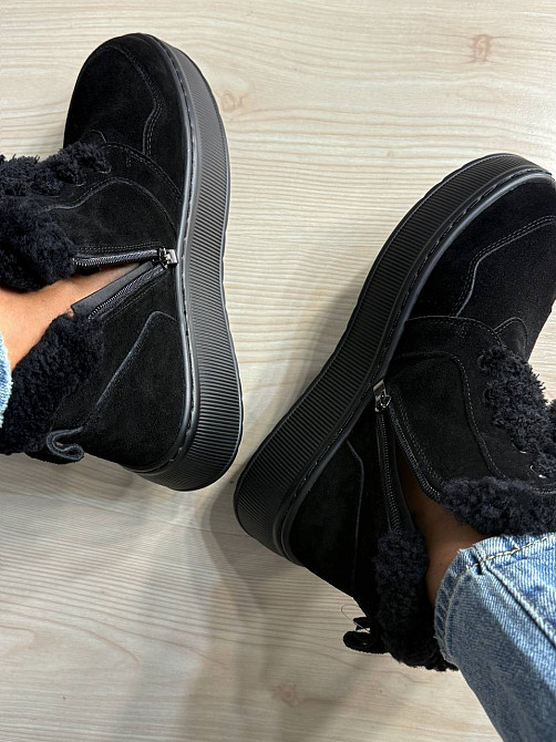 Ботинки женские Hengji 307-5 натуральная замша утепленные на высокой подошве черные, 40, 25 см Киев - изображение 17