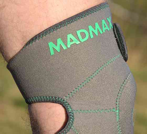 Наколінник MadMax MFA-295 Zahoprene Universal Knee Support Dark Grey/Green (1шт.) Луцк