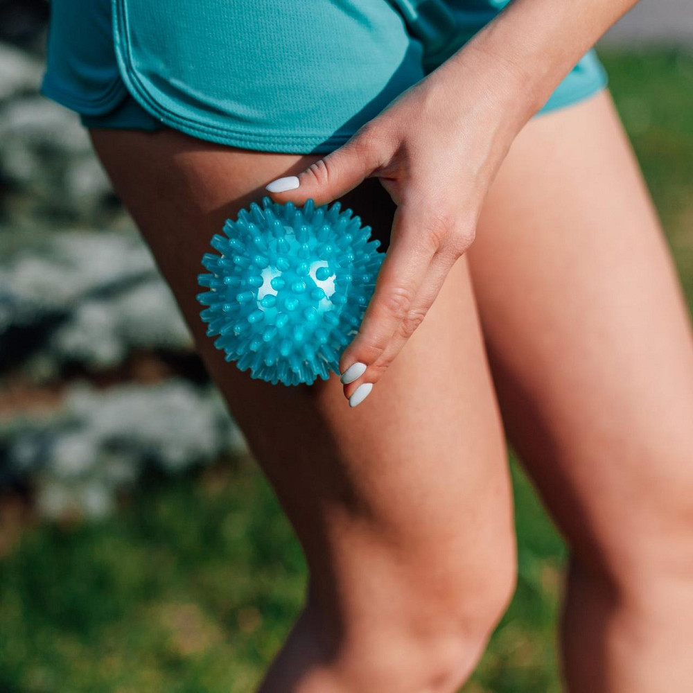 Массажный мяч Gymtek 60 мм голубой Киев - изображение 3