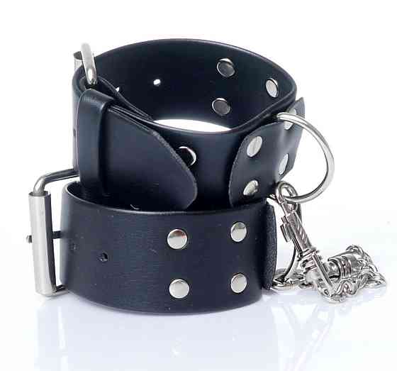 Наручники зі штучної шкіри Fetish Boss Series - Handcuffs with studs, BS3300092 Sex Aura Київ