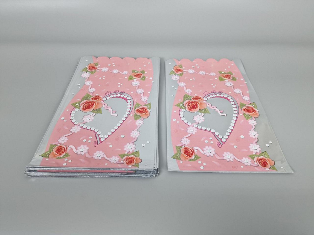 Пакет з малюнком для пакування подарунків (20*35) No422 (2) фольгований (ажурний) "Троянди та серце" (100 шт.) Харків - фото 1