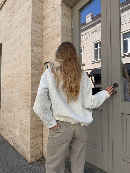 Женский стильный бомбер на кнопках кашемир баранец Молочный Одесса - изображение 3