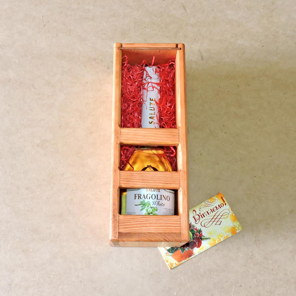 Подарочная коробка 