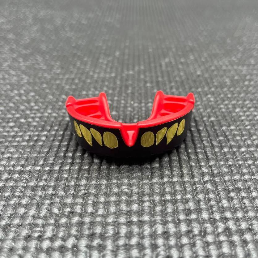 Капа OPRO Gold доросла (вік 11+)  JAWS Black/Red (art.102504011) Кам'янське - фото 7