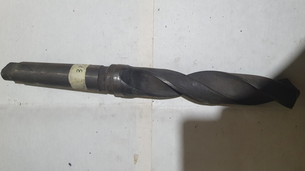 Сверло с коническим хвостовиком 37.5 мм. Р6М5. СССР. Харьков - изображение 1