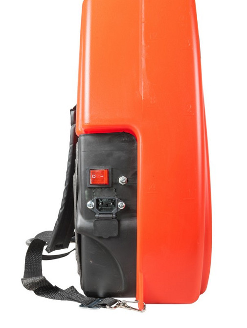 MASTERTOOL Обприскувач акумуляторний MASTERTOOL з візком 16 л 12 V 8 Ah 92-9450 Коломия - фото 2