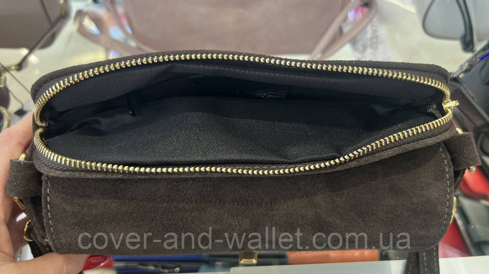 Замшевая женская сумка кросс-боди коричневого цвета Virginia Conti Киев - изображение 6