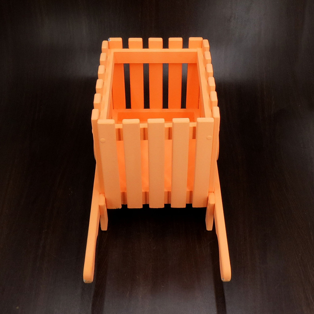 Кашпо на стойке 