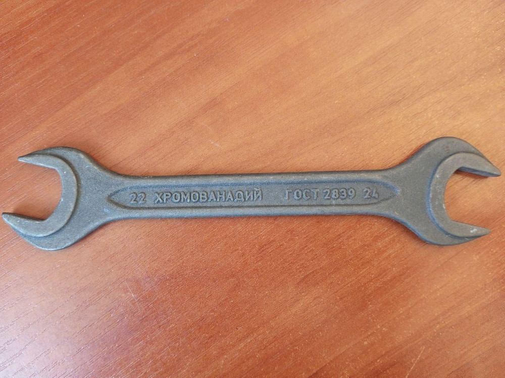 Ключ рожковый c фосфатированным покрытием (22х24 мм) Полтава - фото 1