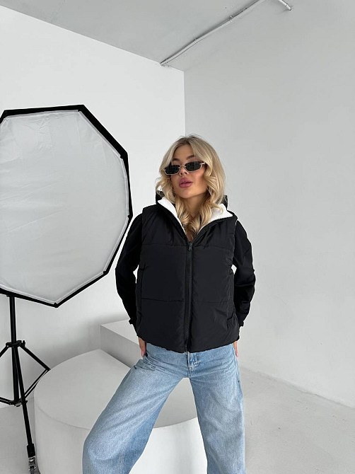 Жіноча двостороння жилетка з кулісками з боків і кишенею плащівка емі + силікон Чорний, 42/44 Одеса - фото 4