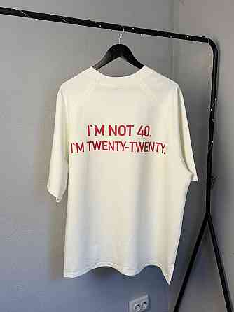 Оверсайз футболка I’M NOT 40. I’M TWENTY-TWENTY. Чернівці