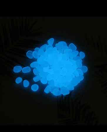 Камни фосфорные декоративные маленькие 500 штук 11 мм синий Киев