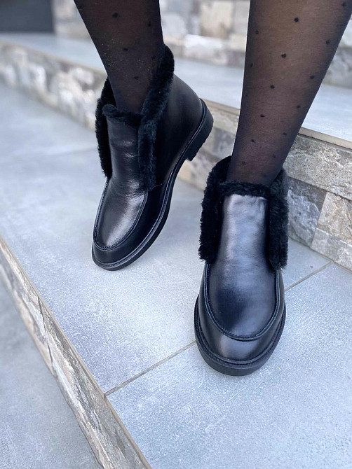 Daragani Черевики жіночі Daragani чорні натуральна шкіра зима висота 9 см (4243) Коломия - фото 10