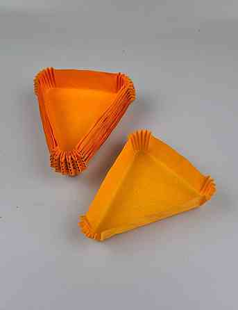 Тартолітка для кексів Тр130 трикутна жовтогаряча H30 (100 шт.) (1 уп.) Харків