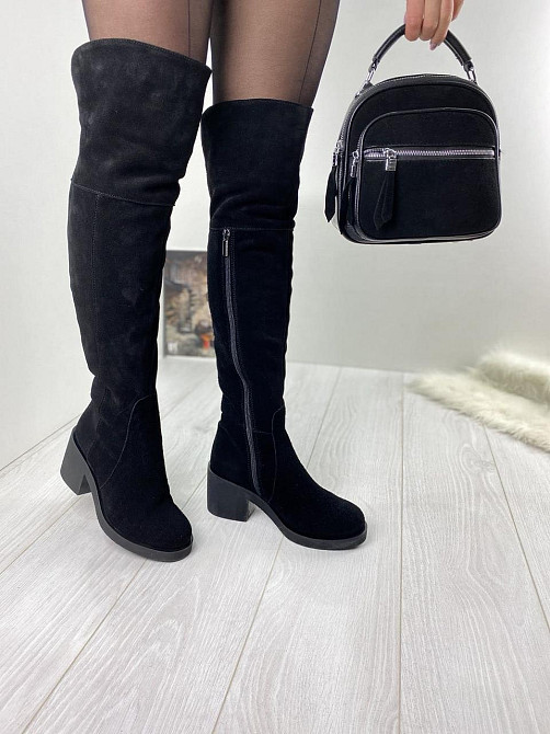 Чоботи жіночі LaDi чорні замша натуральна зима висота 51см обхват 34-35см каблук 7см (2352) Коломыя - изображение 3