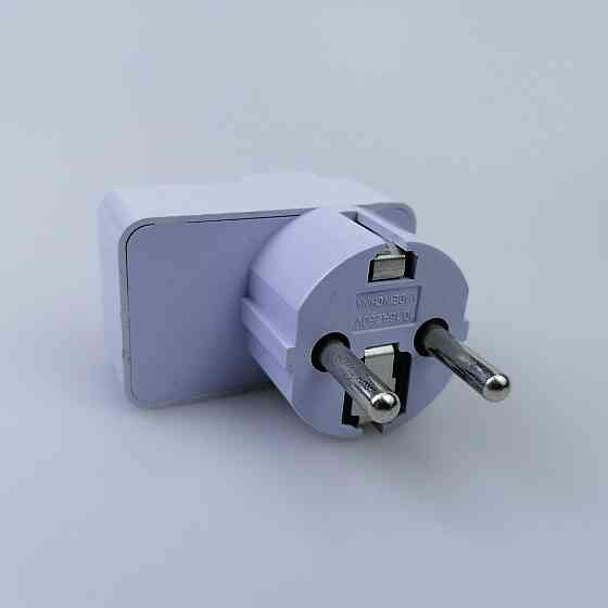 Універсальний адаптер з US/UK/AU на EU з вимикачем Київ