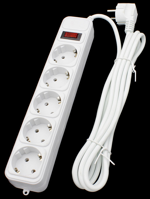 Сетевой фильтр Maxxter SPM5-G-10G 5 гнёзд, 3 метра Днепр - изображение 3