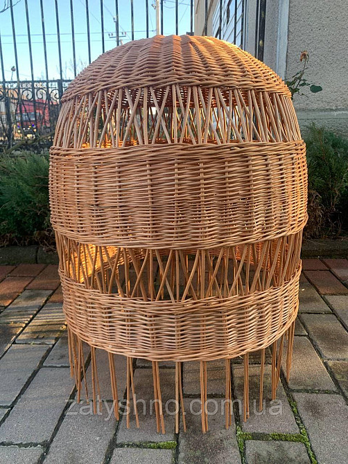 Плетені люстри з лози в кафе Київ - фото 3