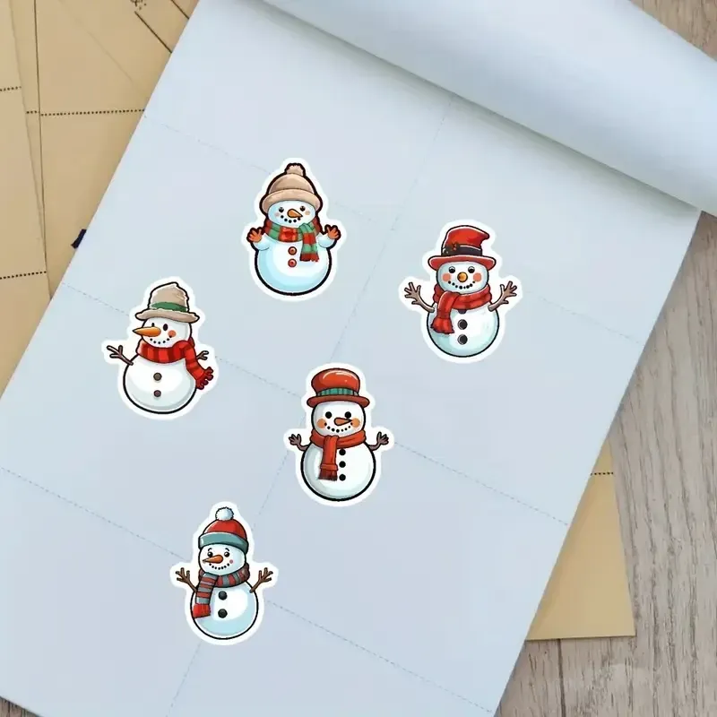 Рождественские наклейки Снеговики 500 шт – рулон самоклеящихся стикеров для упаковки и декора Киев - изображение 3