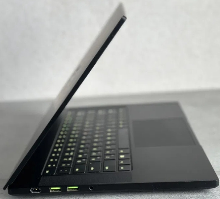Ноутбук: Razer Blade 15 (15.6 144Hz. i7- 8750H, RTX 2070, 32 RAM, 1TB SSD Харьков - изображение 4