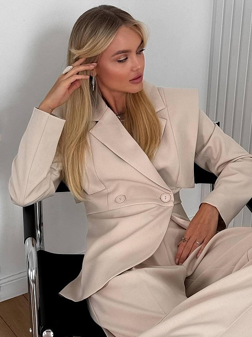 Женский стильный брючный костюм двойка: пиджак и штаны костюмка Бежевый, 46/48 Одесса - изображение 4