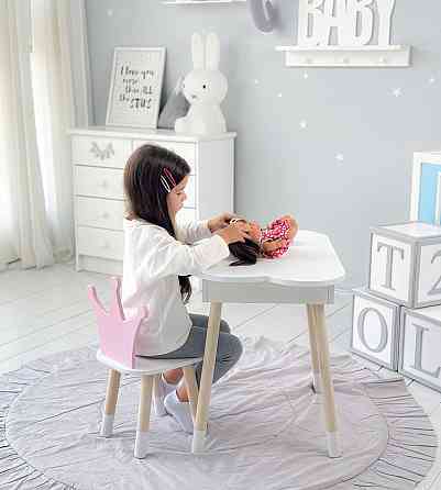 Новинка! Детский стол белый тучка с нишей и стульчик корона розовая 85866 Киев