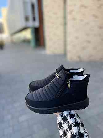 Прогресс Дутіки жіночі Progress чорні плащівка зимові (5301) Коломия