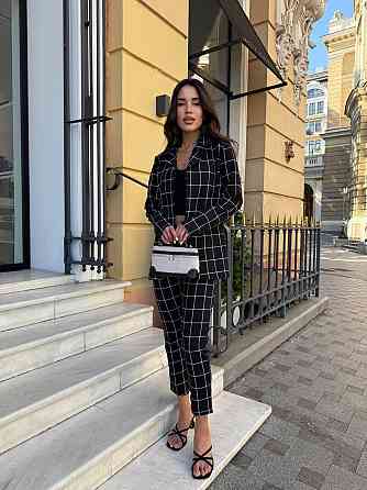 Жіночий стильний діловий костюм із костюма Чорний, 44 Одеса