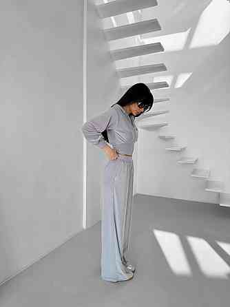 Женский прогулочный костюм двойка: кофта на молнии и брюки из велюра Серый, 46/48 Одесса