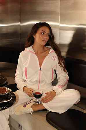 Женский трендовый костюм двойка: кофта и штаны с лампасами турецкая трехнитка Молочный, 48/50 Одесса