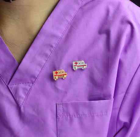 Брошь для доктора Скорая помощь серебристая Киев