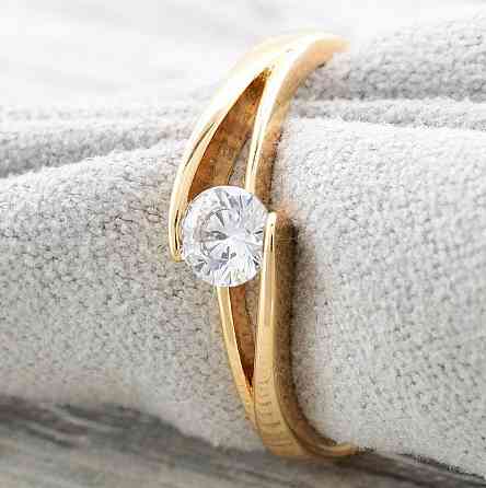 Кольцо куб. цирконий Xuping позолота 18К, 19 размер (ширина 5мм, вес 1,7г) Киев