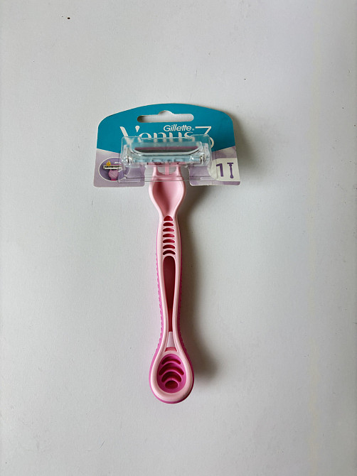 GILLETTE VENUS 3 Колорс бритва одноразова 1 шт Гостомель - фото 1