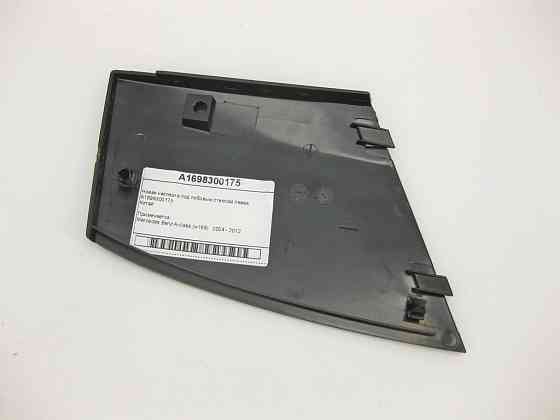 China  A1698300175 Нова накладка під лобовим склом ліва A-Class W169 Китай Одеса