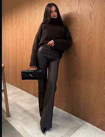 Женские кожанные штаны на шнуровке Одесса