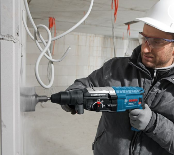 Професійний електричний перфоратор Bosch GBH 2-28 : 880 Вт, 3.2 Дж, SDS-Plus (0611267500) Київ