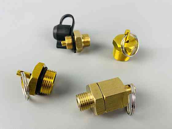 Клапан зливу конденсату М16х1.5, із захисним гумовим ковпачком (латунь) Мукачево