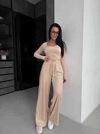 Женский прогулочный костюм двойка: лонгслив и штаны велюр Беж, 46/48 Одесса