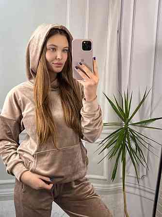 Женский велюровий костюм с капюшоном Бежевый XS Харьков