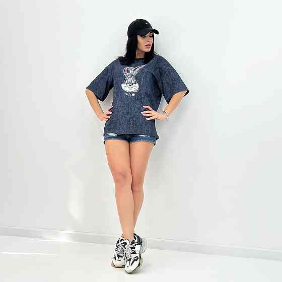 Летняя женская футболка 