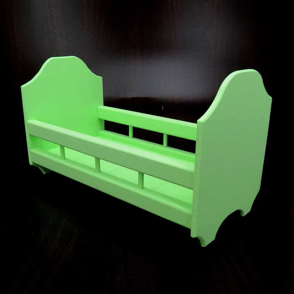 Кровать для кукол 