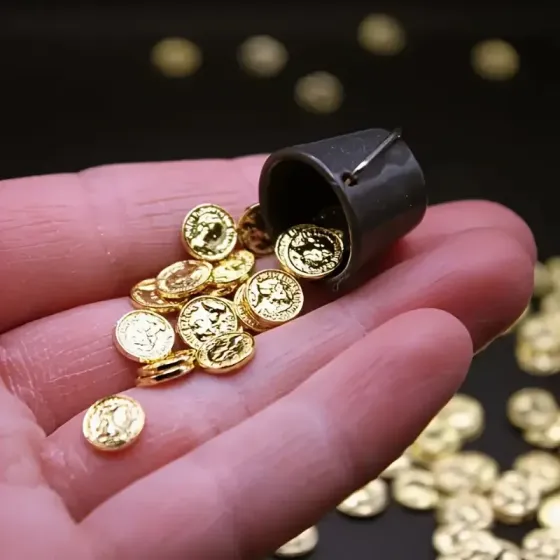 Набор 50 мини золотых монет для декора и творчества – пиратские миниатюры Киев